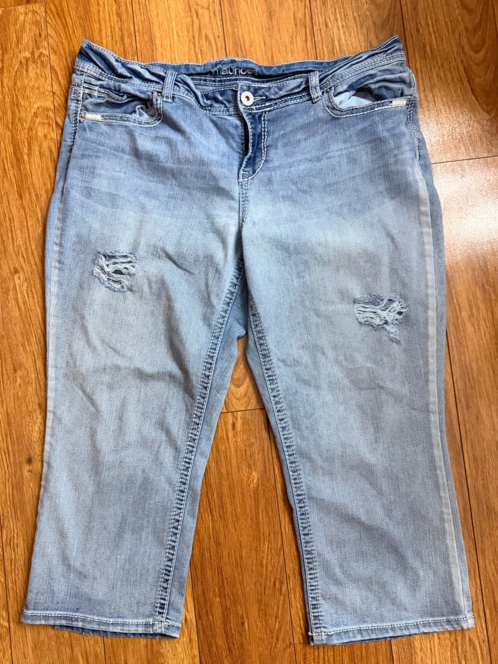 Maurices Light Blue Denim Cropped Jeans Size 13/14